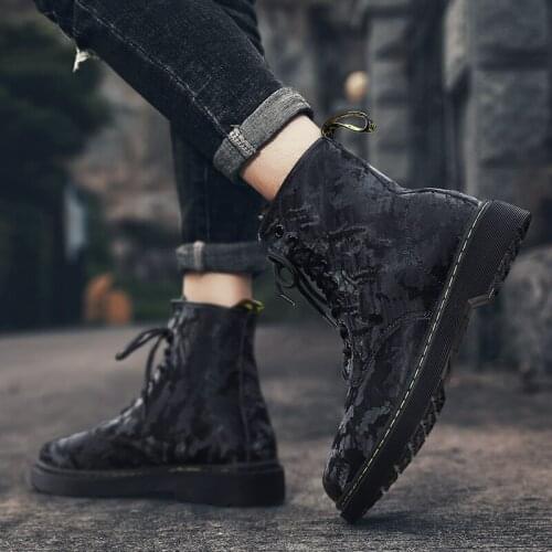 Leisure men sneaker Mens flat black sneakers informales masculino de casuales mens 2020 spring Sneaker slip for sapatos hot on