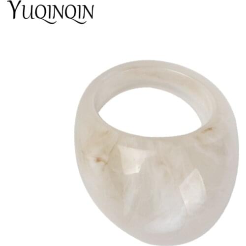 Classic Geometric Personality Design Resin Big Beautiful Rings for Women Fashion Jewelry Punk Round Ring for Girls Wholesale