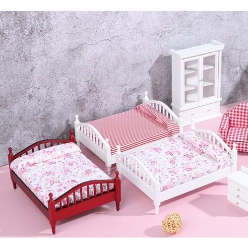 New 1:12 Doll House Miniature Mini Furniture Bedroom Micro Scene Model European Style Wooden Fabric Double Bed