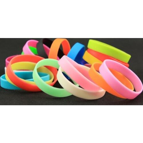 Wholesale 18cm luminous Wristband Silicone sports bracelet wrist strap Fans Souvenir