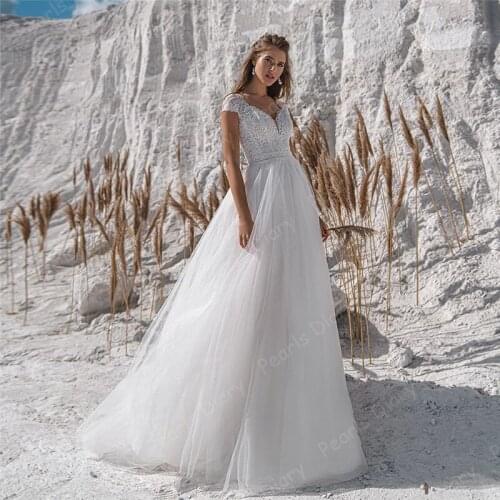 2021 Luxury Top Lace Wedding Dresses Robe De Mariee Cap Sleeve V Neck Appliques Beach Bridal Gown Illusion Wedding Bride Dress