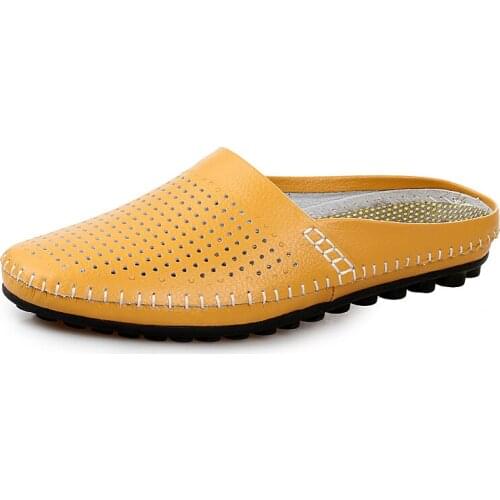 2021 Fashion Mules Shoes Mens Summer Breathable Hollow Out Leather Casual Sandals Light Slip-on Driving Shoes Beach Slippers