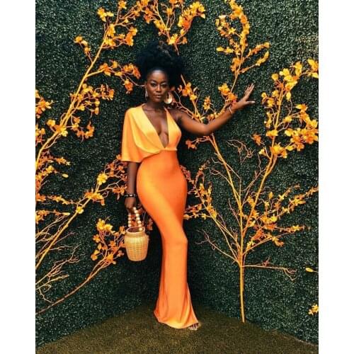 Halter Plunging Neckline Sexy Prom Dresses Half Sleeves Aso Ebi Long Maid of Honor Dress Special Occasion Women Wear vestidos