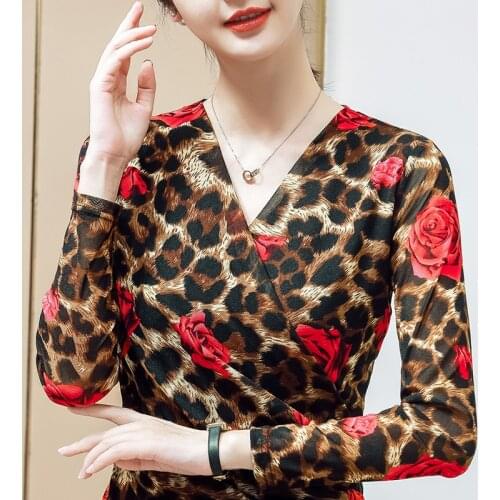 M-4XL Plus Size Womens Tops Fashion Casual Leopard Print T-Shirt Sexy V-Neck Long Sleeve Women Blouse
