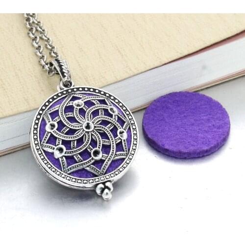 Hollow Necklace Aromatherapy Locket Essential Oils Diffuser Locket Necklace Perfume Pendant Dream Catcher Necklace 031216