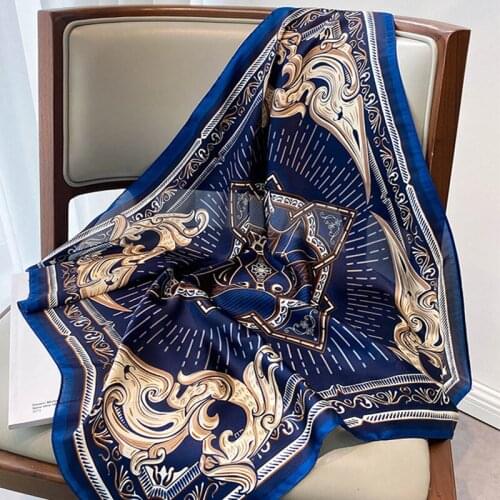 2021 Autumn Popular New Silk Scarves Luxury Ethnic Style Square Towel Female Dustproof Kerchief Fashion 70X70CM Sunscreen Shawls