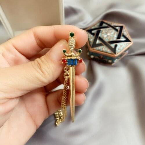 Vintage Retro Baroque Knight Brooch Chevalier Breastpin Corsage Gold Color Link Fashion Women Jewelry