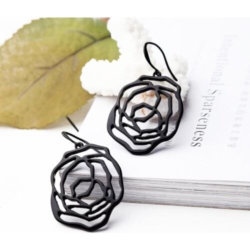 Bulk Price Simple Style Hollowed Flower Pendant Drop Earrings Trendy Women Fashion Jewelry For Gift Party
