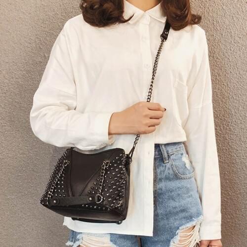 USOUL 2020 new rivet bag women shoulder messenger bags female metal chain soft pu leather handbags punk biker Bolsa Feminina