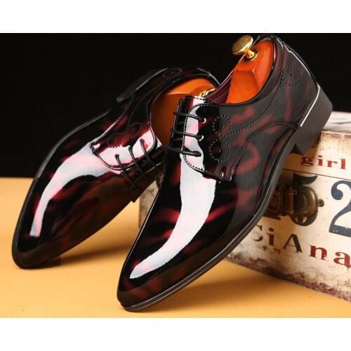Men Dress Shoes Male Business Wedding Shoes PU Leather Oxfords Formal Shoes Pointed Toe Floral Pattern Shoes yuj89