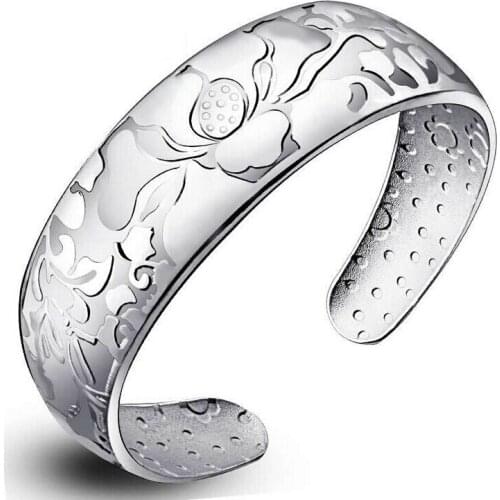 Yijiangbeiting Wide Bracelets