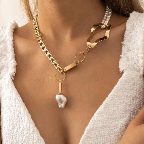 Exaggerated hip-hop jewelry with irregular geometric hollow imitation pearl stitching clavicle chain necklace for female party