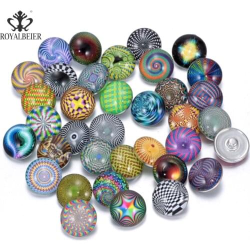 RoyalBeier 50pcs Mixed 18mm Glass Snap Button For DIY Bracelet Snaps Jewelry Dizziness Pattern Styles Charms Button KZHM005