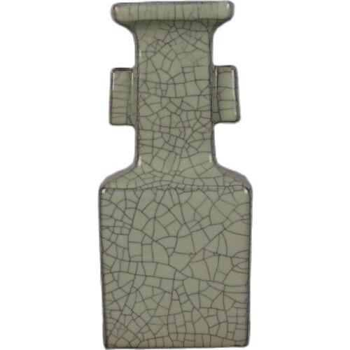 Antique Chinese Songguan Kiln Iron Tire Pot Ear Vase Decoration 1