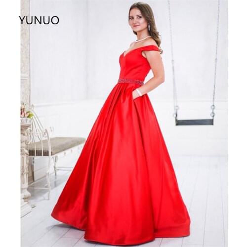 YUNUO Off Shoulder Prom Dresses Long A-line Red Elegant Satin Formal Evening Dress robe de soiree with Pockets Floor Length