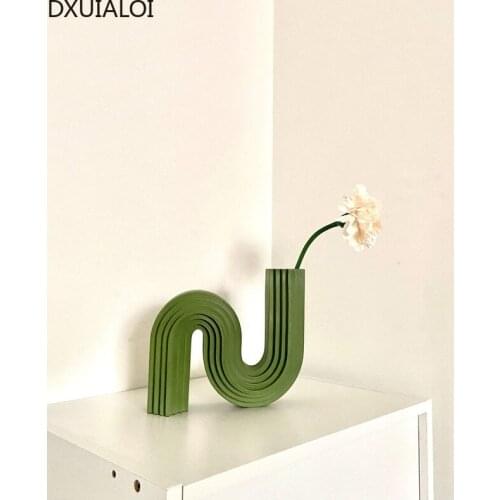 Creative Simple Geometric Shape Vase Decoration Resin Crafts Living Room Dining Table Flower Arrangement Vase Home Decoration