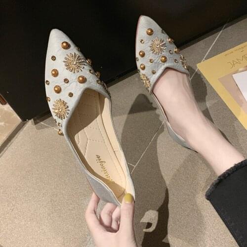 Plus size 39 Leather Women Flat Ballet Shoes Bling Crystal Pointed Toe Flats Shoes Elegant Lady shoes wedding shoes Tenis W33-25