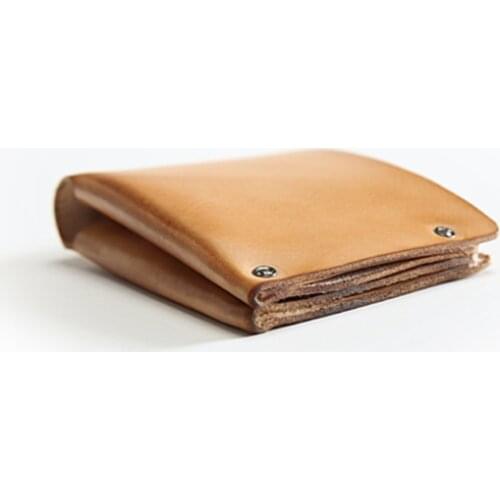 Italian vegetable tanned cow leather wallet. Primary Italian vegetable tanned leather. Simple design, easy to carry, can put not