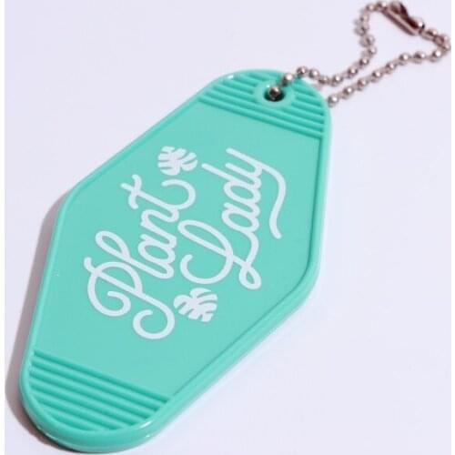 30Pcs promotional production gift 2021 custom vintage acrylic tassel black retro hotel motel keychain