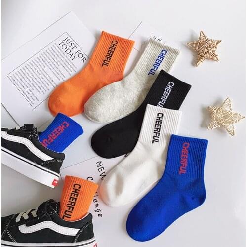 Childrens Socks Letter Printed Hip-Hop Street Style Boys And Girls Baby High School Students Tidal Socks Spring And Autumn