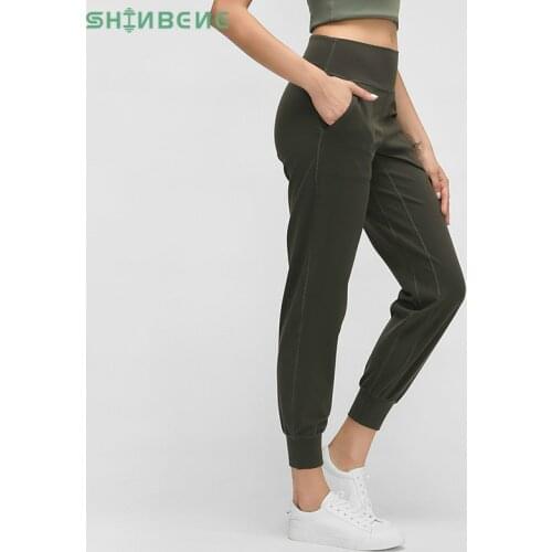 SHINBENE Naked-feel Fabric Loose Fit Sport Workout Joggers Women Butter Soft Elastic Workout Gym Joggers with Two Side Pocket