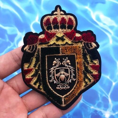 Toothbrush Embroidered Bee Metal Embroidery badge Clothes pants brooch simple small badge jewelry decorative sewing