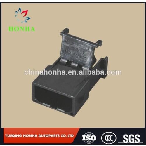 3 Pin/Way Male Auto Wire Harness Reading Light Connector Plug Socket Housing 893 971 993