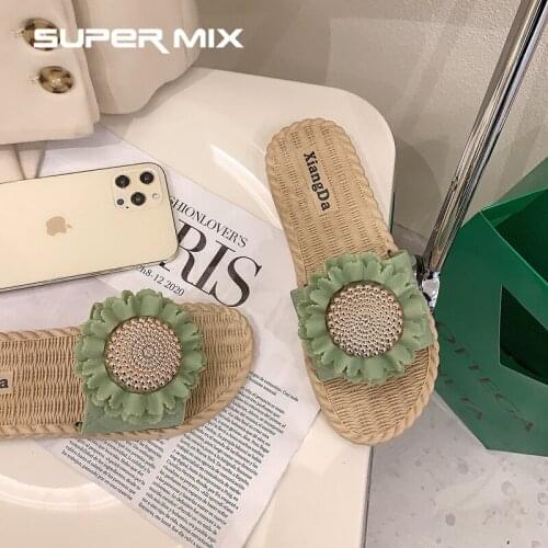 New Style Slippers for Women In Summer Versatile Flip Flops Popular Cute Sandals for Girls Flowers Beach Shoes Indoor Outdoor