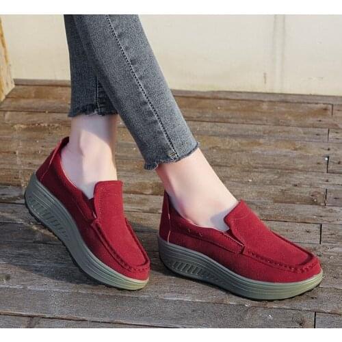 New Leather Women Swing Shoes Slip-on Loss Weight Shoes Wedge Height Increasing Slimming Sneakers