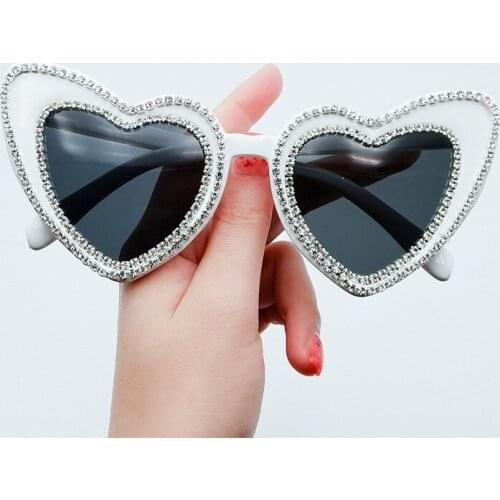 2021 New Diamond-encrusted Sunglasses European American Trend Heart-shaped Glasses Fashion Peach Heart Diamond Sunglasses Woman
