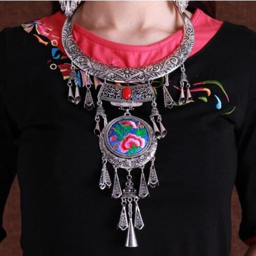 Free shipping Handmade ethnic wind retro Necklace sweater chain pendant Miao silver Embroidered Flower peony tasse