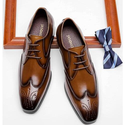 2020 Italian Slip On Flat Dress Formal Wedding Suit soft Leather Metal Buckle Business British Flats men Loafers shoes