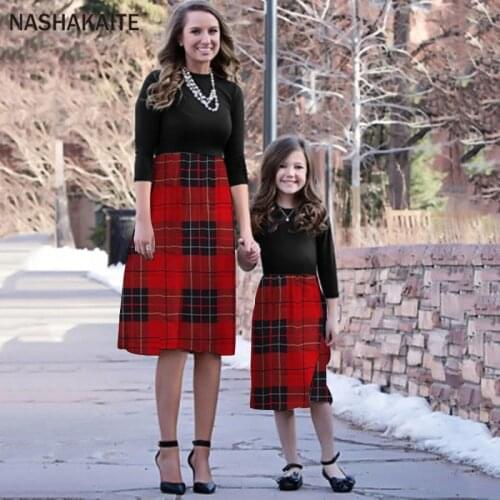 NASHAKAITE Mother And Daughter Clothes Winter Mom And Daughter Dress Patchwork Plaid Dress family look Mommy And Me Clothes