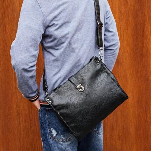 Designer Mens Bag Leather Shouler Messenger Bags for Men 2020 Crossbody Handbag Mens Purse Business Flap Zipper Bags Black