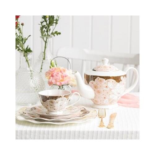 Bone China Coffee Cup And Saucer Idyllic Retro European Ceramic Coffee Cup Home Black Tea Cup With Spoon Rack Gift Box Drinkware