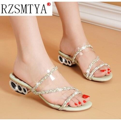 2021 Summer Woman Slippers Fashion Crystal Clip Toe Flip Flop for Girls Outdoor Elegant Low Heels Beach Slides Ladies Plus Size