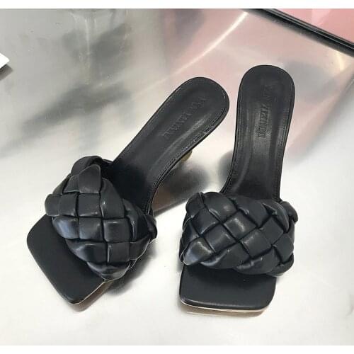 2021 New Women Flip Flop Fashion Outdoor Slippers Lady High-Heeled Sandals Casual Beach Shoes Square Toe Flat Claquette Femme