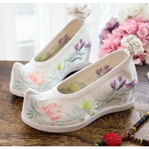 Chinese Style Womens Shoes Cosplay Embroidered Shoes Hanfu Laces Laces Floral Casual Shoes 7cm High