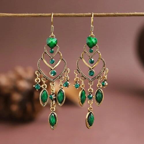 Elegant Vintage Womens Green Crystal Beads Tassel Earrings Bollywood Bohemia Geometry Gold Alloy Wedding Earrings Hangers