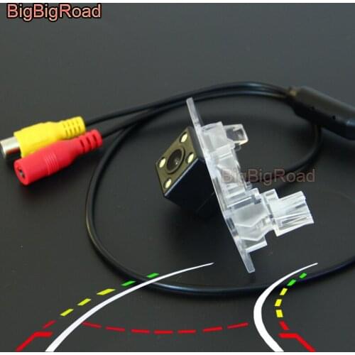 BigBigRoad Car Intelligent Dynamic Trajectory Tracks Rear View Camera For Volkswagen grand lavida Touran sagitar 2011 - 2016