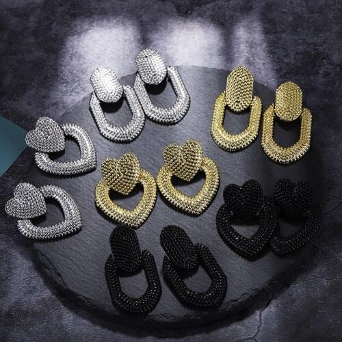 Fashion Gold Color Metal Heart Dangle Earrings for Women Good Quality Jewelry New Vintage Wedding Party Drop Earring Wholesale