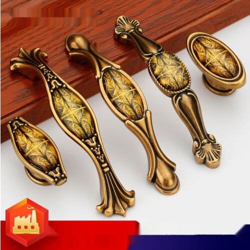 Vintage Door Handles Retro Bronze Kitchen Cabinet Knobs and Handles Furniture Wardrobe Cupboard Handle Closet Drawer Knobs Pulls
