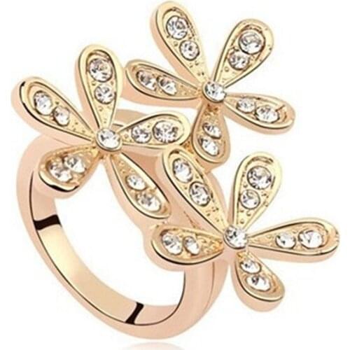 Hot fashion bad boy charm ring with five leaves grass crystal over drilling female models rings wholesale snowflake