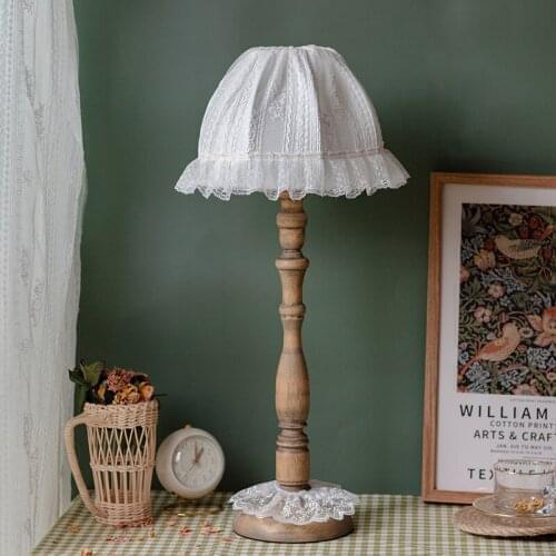 European warm romantic luxury solid wood American country retro table lamp bedroom bedside lamp