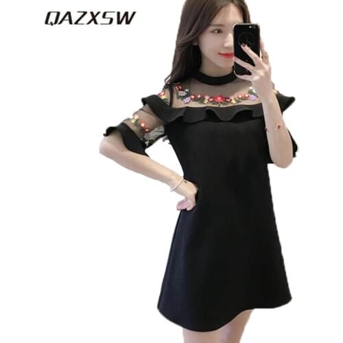 QAZXSW Summer Dress 2017 Boho Women Floral Embroidery Lace Mesh Dress Mini Dresses Casual See Through Vestidos Plus Size YX148