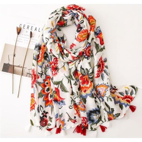 2020 New Fashion Summer Women Scarf bohemia flower Beach Hijab Shawls and Wraps Female Foulard Echarpe Designer pashmina Bandana