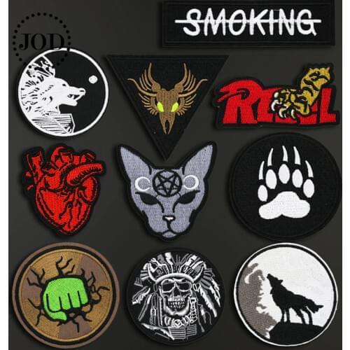Witchcraft Smoking Wolf Skull Cat Patch Embroidery Patch Clothes Badges Hippie Iron on Patches for Clothing Stickers Bear Paw