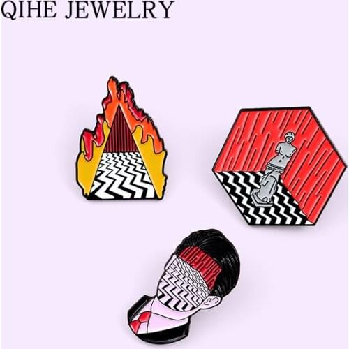 Twin Peaks Red Enamel Pin Burning Matches Man Head Statue Maze Flame Room Badge TV Show Brooch Pin Wholesale Gift For Friends
