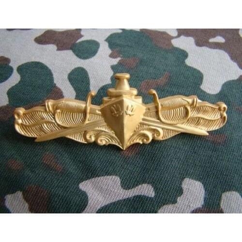 MILITARY US NAVY GOLD OFFICERS SURFACE WARFARE FLEET PIN INSIGNIA METAL BADGE