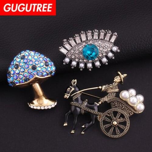 GUGUTREE brooch breastpin eyes mushroom patch metal patches badges applique patches for clothing HH-54